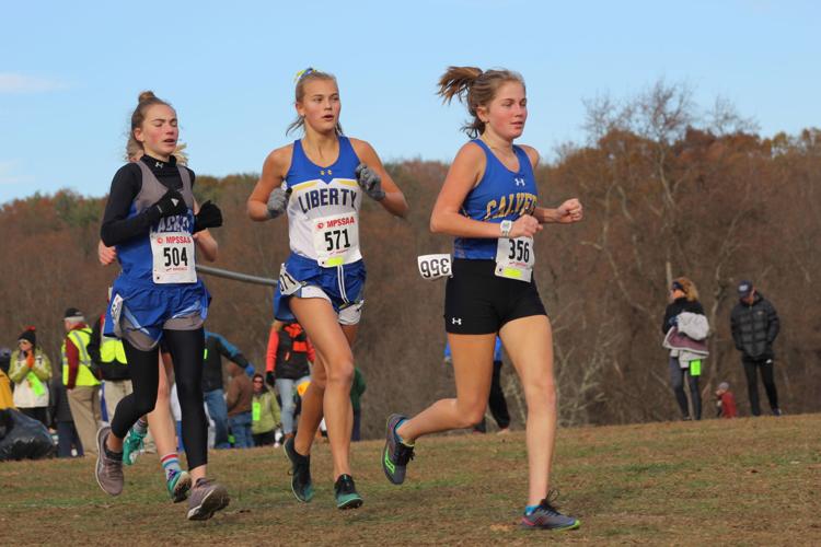 Kaylee Alvey (Lackey cross country)