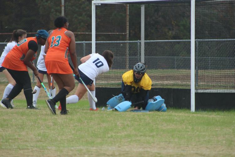 La Plata field hockey upends Westlake