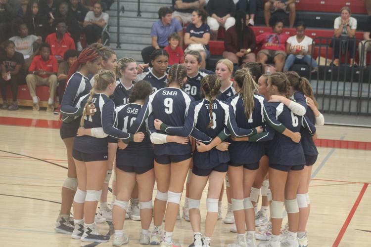 Ryken volleyball sweeps Seton