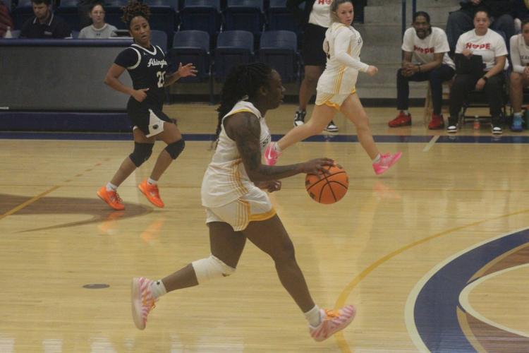 SMCM Women's basketball rolls