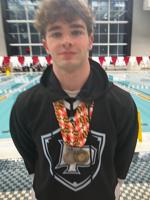 SMAC male swimmers make splash at state meet